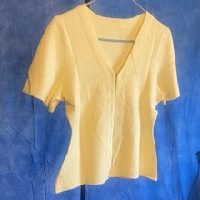 Load image into Gallery viewer, Yellow V-Neck Women's Top sz S, 3F-128T003
