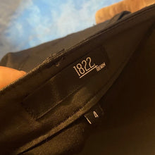 Load image into Gallery viewer, 1822 Denim Black Skinny Jeans, Size 4, 3A-126B001