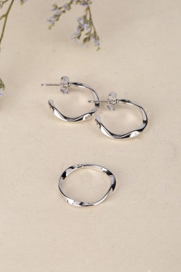 Lilou Ripple ring and earring set - silver