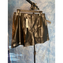 Load image into Gallery viewer, The Drop Faux Leather Mini Skirt, 3O-130B001