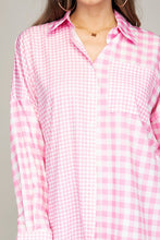 Load image into Gallery viewer, Nuvi Apparel Plaid shirt with a pocket