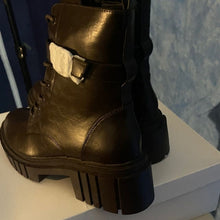 Load image into Gallery viewer, Chocolate Leather Ankle Boots sz 10, SL1-138s020