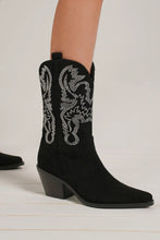 Load image into Gallery viewer, Beast Fashion Rhinestone Detail Point Toe Boots