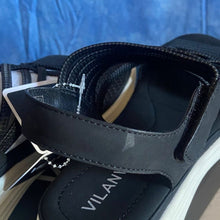 Load image into Gallery viewer, Black Strappy Sandals with White Soles, sz 8, 13C-135S004