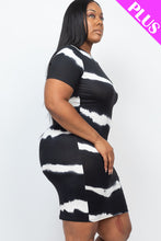 Load image into Gallery viewer, Plus Size Tie-dye Print Bodycon Dress (CAPELLA)