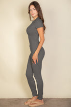 Load image into Gallery viewer, Basic Solid Leggings (capella)