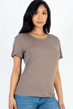 Load image into Gallery viewer, Basic Short Sleeve T-shirt (CAPELLA)