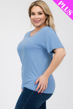 Load image into Gallery viewer, Plus Size Basic Short Sleeve T-shirt (CAPELLA)