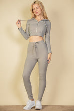 Load image into Gallery viewer, Ribbed Crop Zip Hoodie (CAPELLA)