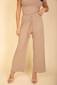 Relaxed Fit Top and Wide-Leg Pants Set (CAPELLA)