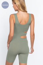 Load image into Gallery viewer, ACTIVE BASIC Suave Cut-out Seamless Romper