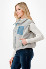 Load image into Gallery viewer, GLANCE APPAREL Soft Fleece Vest