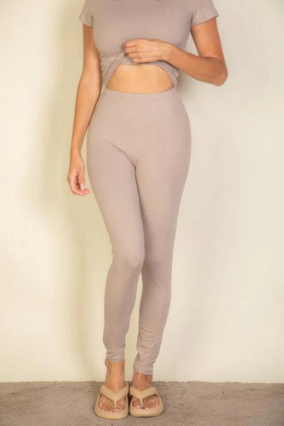 CAPELLA APPAREL Basic Solid Leggings