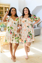 Load image into Gallery viewer, Entro Delightful Surprise Floral Dress