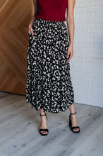 Load image into Gallery viewer, POLAGRAM Fielding Flowers Floral Skirt