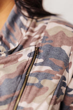 Load image into Gallery viewer, Andree By Unit Hideout Jacket