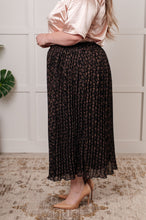 Load image into Gallery viewer, POLAGRAM Just What You Wanted Floral Print Pleated Skirt