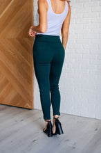 Load image into Gallery viewer, Dear Scarlett Magic Ankle Crop Skinny Pants in Hunter Green