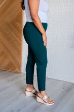 Load image into Gallery viewer, Dear Scarlett Magic Ankle Crop Skinny Pants in Hunter Green