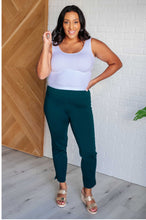 Load image into Gallery viewer, Dear Scarlett Magic Ankle Crop Skinny Pants in Hunter Green