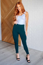 Load image into Gallery viewer, Dear Scarlett Magic Ankle Crop Skinny Pants in Hunter Green