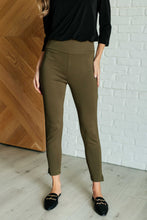 Load image into Gallery viewer, Dear Scarlett Magic Ankle Crop Skinny Pants in Olive