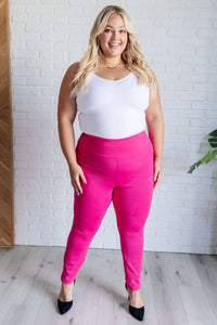 Dear Scarlett Magic Skinny 28" Pants in Hot Pink
