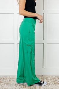 RAE MODE Race to Relax Cargo Pants in Emerald Green