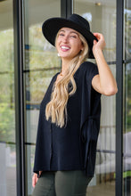 Load image into Gallery viewer, Andree By Unit The Finale Top in Black