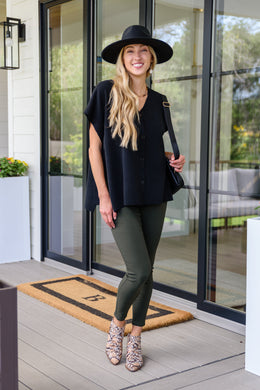Andree By Unit The Finale Top in Black