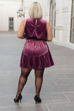 Load image into Gallery viewer, GEEGEE Tied In A Bow Velvet Dress