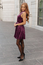 Load image into Gallery viewer, GEEGEE Tied In A Bow Velvet Dress