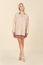 Load image into Gallery viewer, Lilou Light beige shacket with pockets