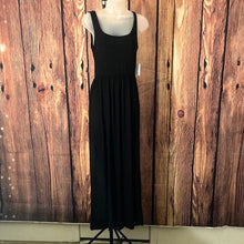 Load image into Gallery viewer, Elegant Black Sleeveless Maxi Dress, XS, 3C-142D005