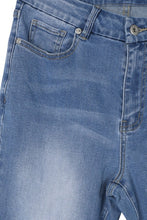 Load image into Gallery viewer, Lilou Flare jeans