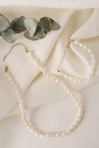 Lilou Mid-sized natural pearl bracelet, necklace set