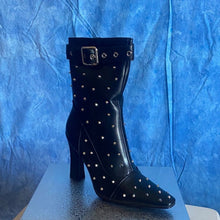 Load image into Gallery viewer, Studded Black Ankle Boots, 9.5, SL5-137s010