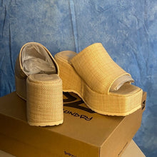 Load image into Gallery viewer, New Open Toe Tan Wedge Sandals sz 9.5, SL1-128S002