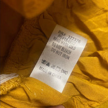 Load image into Gallery viewer, Mustard Seed Ruffled Short Top, Medium, 2F-112T009