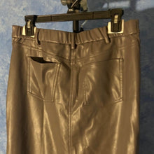 Load image into Gallery viewer, Elegant Leather Skirt, M, 2F-1312B005