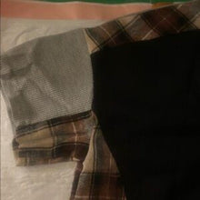 Load image into Gallery viewer, WAFFLE KNIT BLACK AND GRAY CREWNECK SHORT SLEEVE, SMALL, 5H-138T011