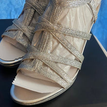 Load image into Gallery viewer, Elegant Silver Strappy Heels sz 9, SL2-138s009