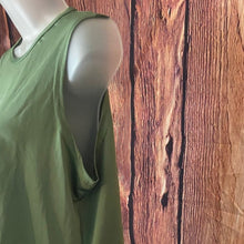 Load image into Gallery viewer, 5 Pack Crop Tank Top, MEDIUM, 1J-143T006