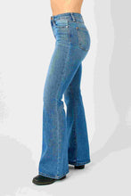 Load image into Gallery viewer, Judy Blue Full Size Hw Classic Flare Jeans Plus Size
