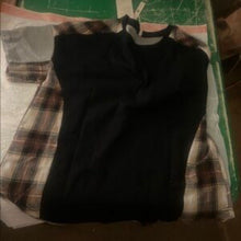 Load image into Gallery viewer, WAFFLE KNIT BLACK AND GRAY CREWNECK SHORT SLEEVE, SMALL, 5H-138T011