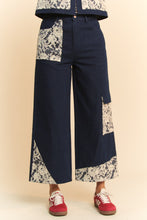 Load image into Gallery viewer, Davi &amp; Dani Lace Applique Wide Leg Jeans