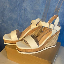 Load image into Gallery viewer, Elegant White Wedge Sandals, sz 9, SL4-1503s002