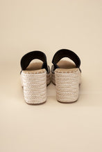 Load image into Gallery viewer, LOCK-1 ESPADRILLE MULE HEELS