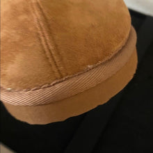 Load image into Gallery viewer, Fur Fleece Winter Home Shoes Slippers, Size 7.5, 23B-184S001
