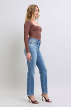 Load image into Gallery viewer, Judy Blue Full Size Wash Thermal Straight Jeans with Pockets